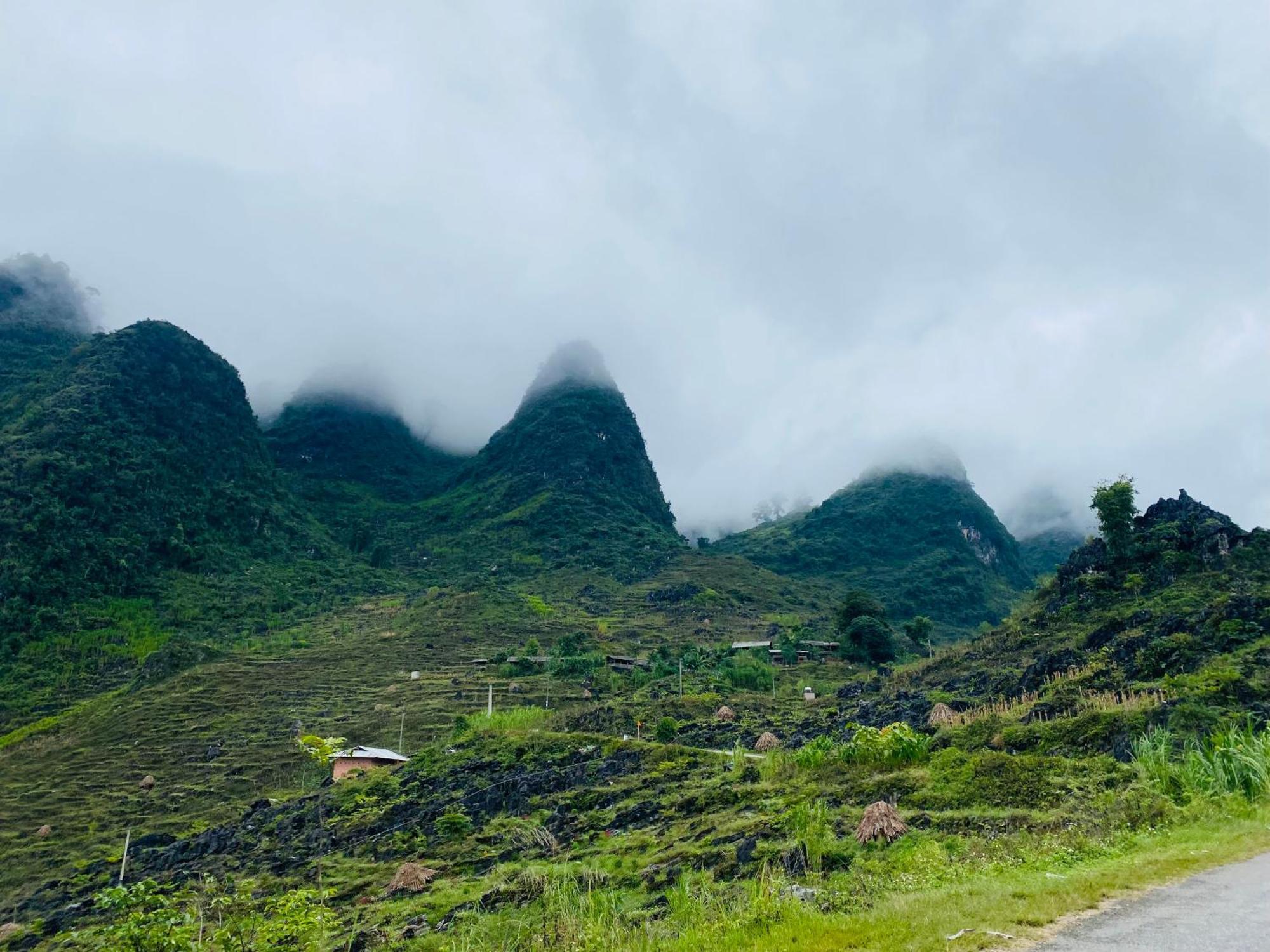 Du Gia Field View Homestay Làng Cac Екстериор снимка