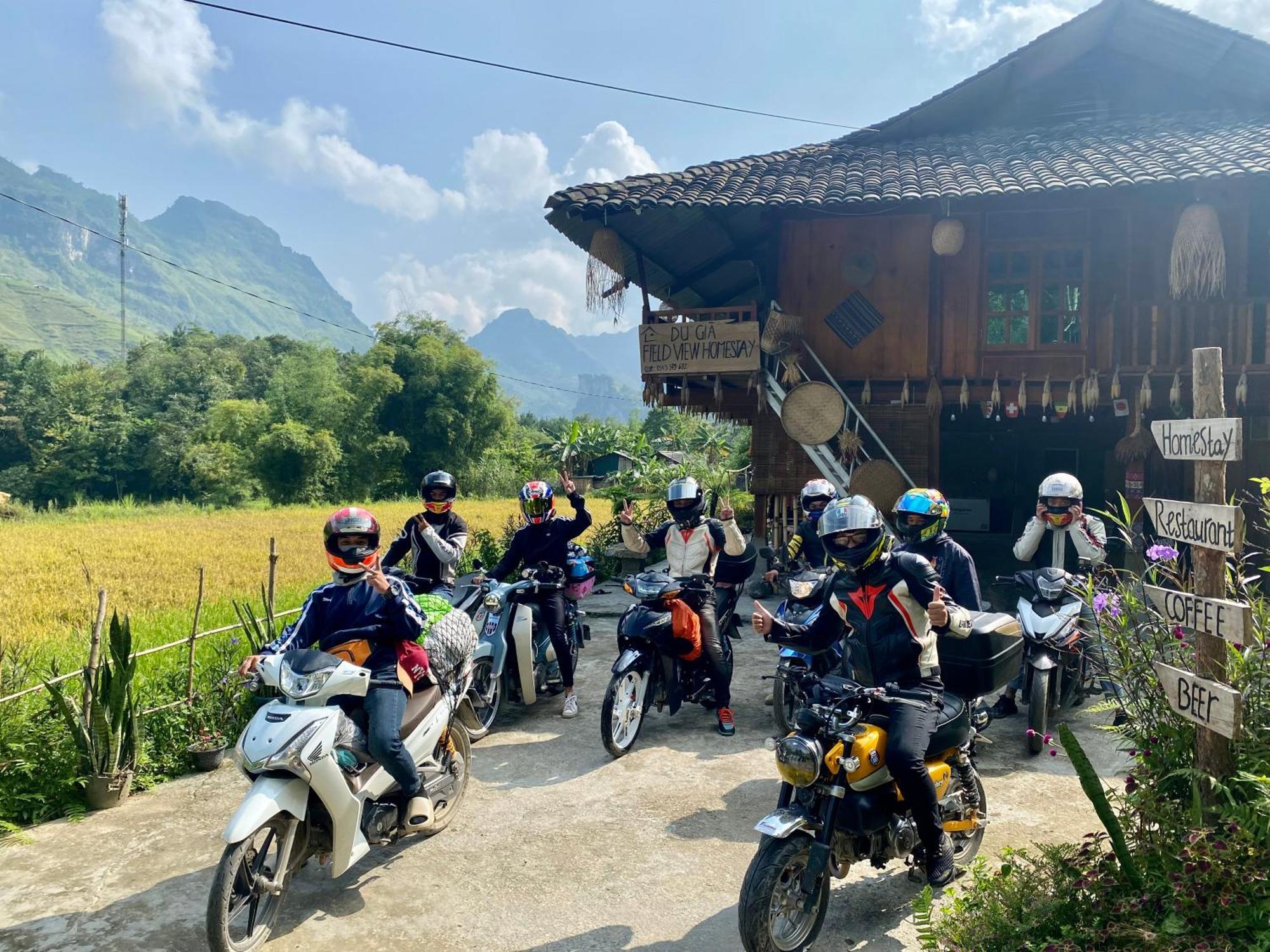 Du Gia Field View Homestay Làng Cac Екстериор снимка