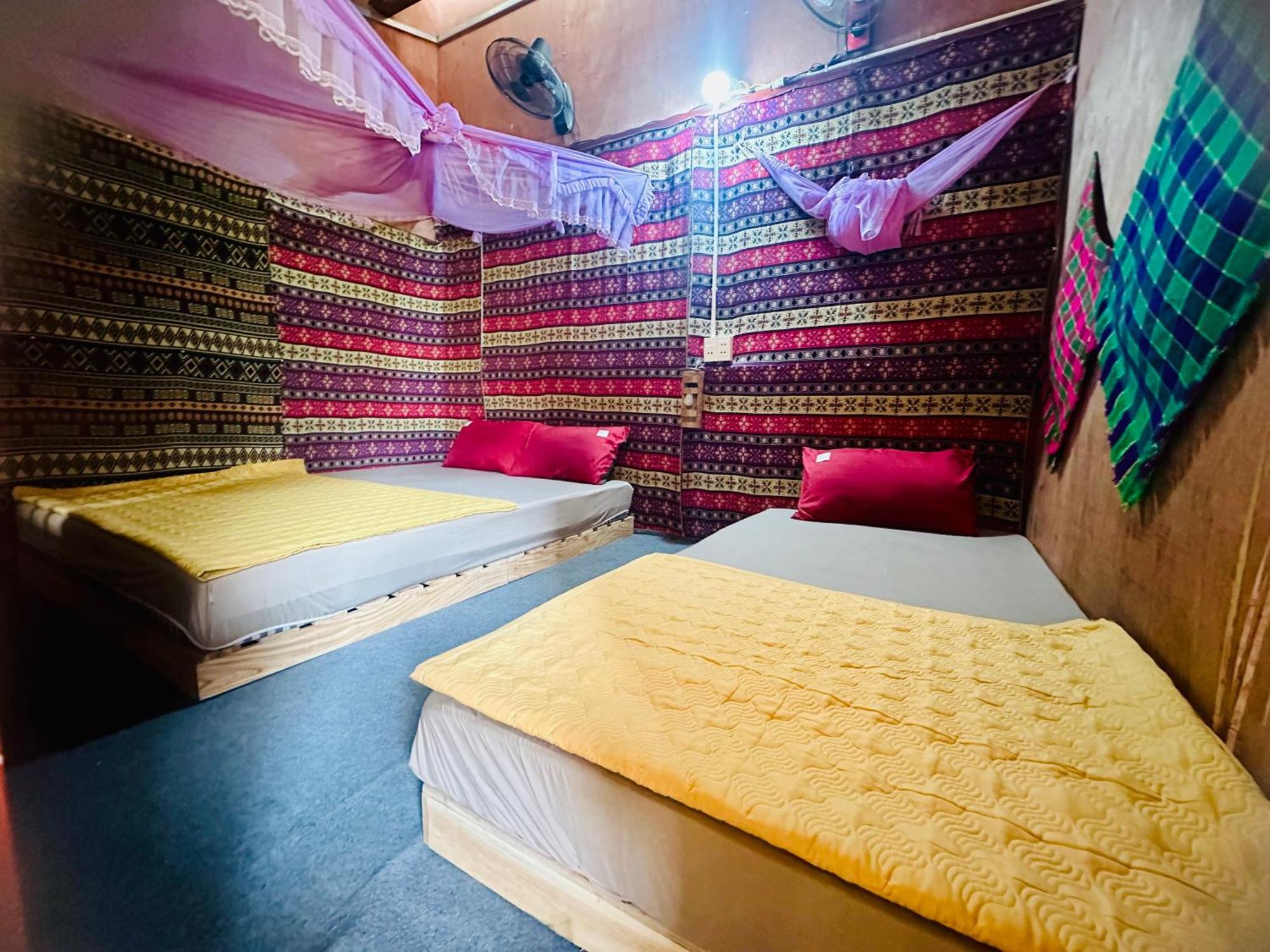 Du Gia Field View Homestay Làng Cac Екстериор снимка