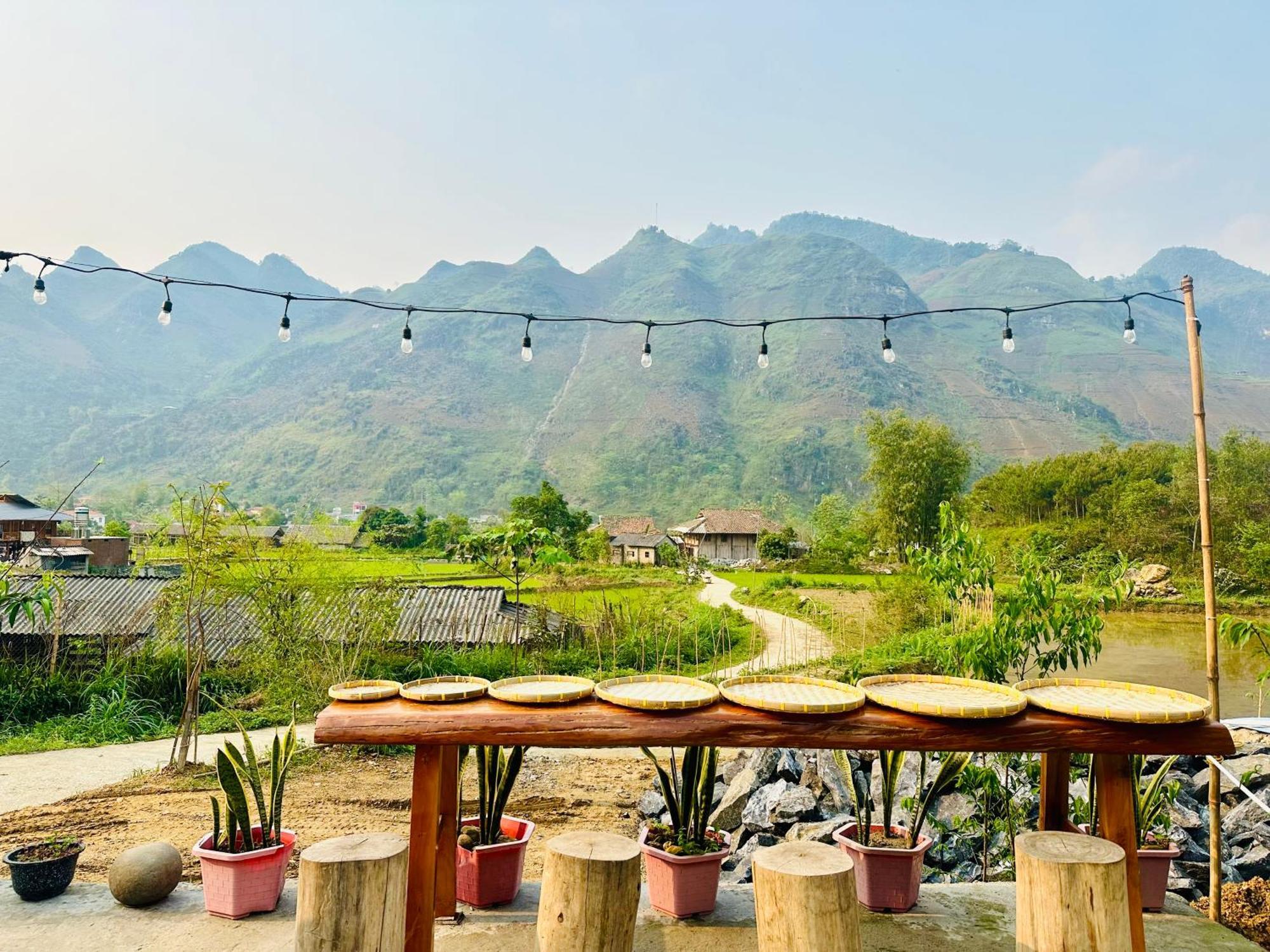 Du Gia Field View Homestay Làng Cac Екстериор снимка