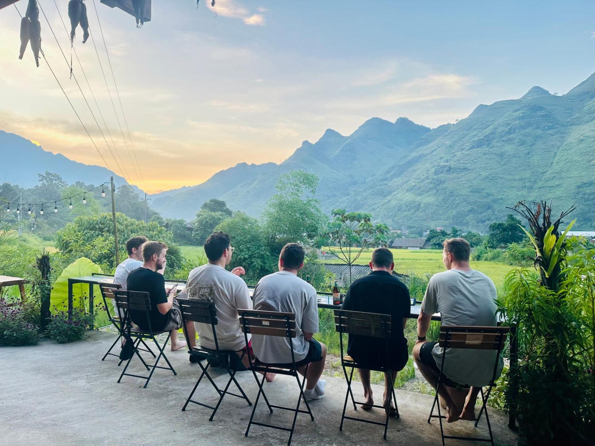 Du Gia Field View Homestay Làng Cac Екстериор снимка